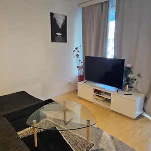 Comfortable 1 Bedroom In Apartament